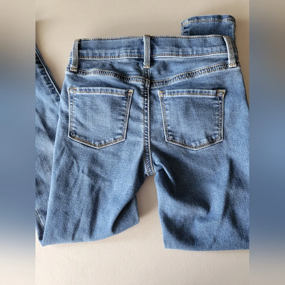 Old Navy Little Girls Rockstar Jeggings. Size 7
